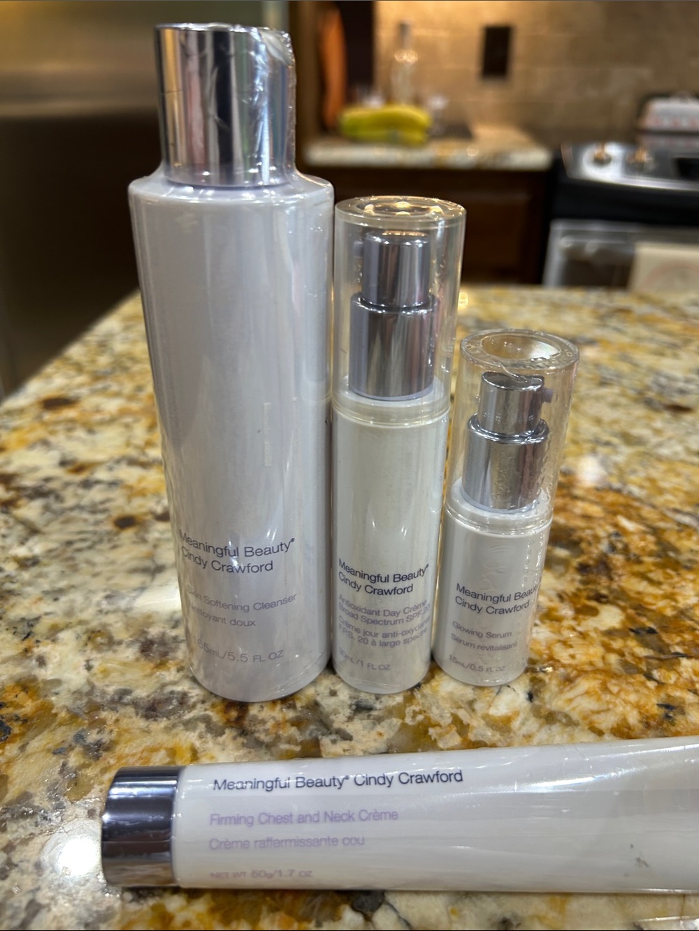 Cindy Crawford Meaningful Beauty 4 Piece Set